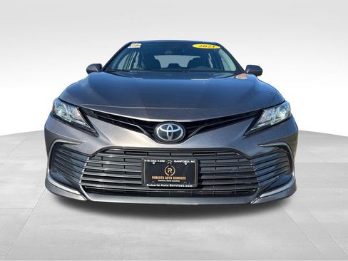 Used 2021 Toyota Camry LE AWD/4WD image 10