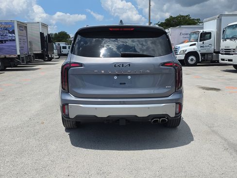 Used 2024 Kia Telluride EX w/ EX Captain's Chair Package AWD/4WD image 6