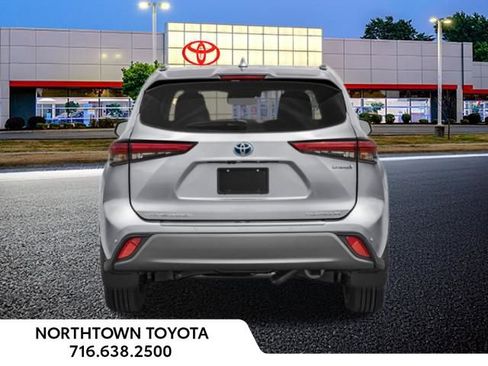 New 2026 Toyota Highlander Platinum AWD/4WD image 6