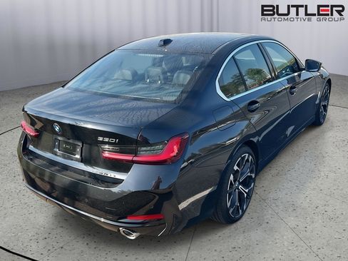 Used 2026 BMW 330i Sedan image 9