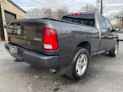 Used 2018 RAM 1500 Express w/ Express Value Package image 3