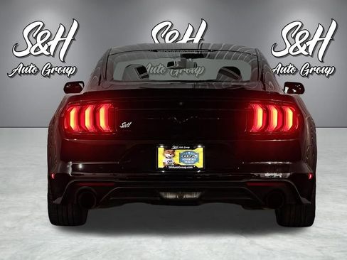 Used 2018 Ford Mustang Coupe w/ Black Accent Pkg image 17