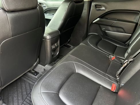 Certified 2020 Chevrolet Colorado ZR2 w/ ZR2 Midnight Special Edition AWD/4WD image 14