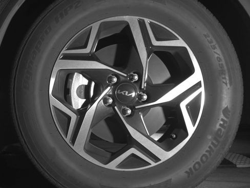 Used 2025 Kia Sportage LX image 12