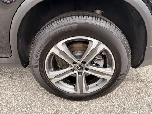 Used 2019 Mercedes-Benz GLC 300 4MATIC image 20