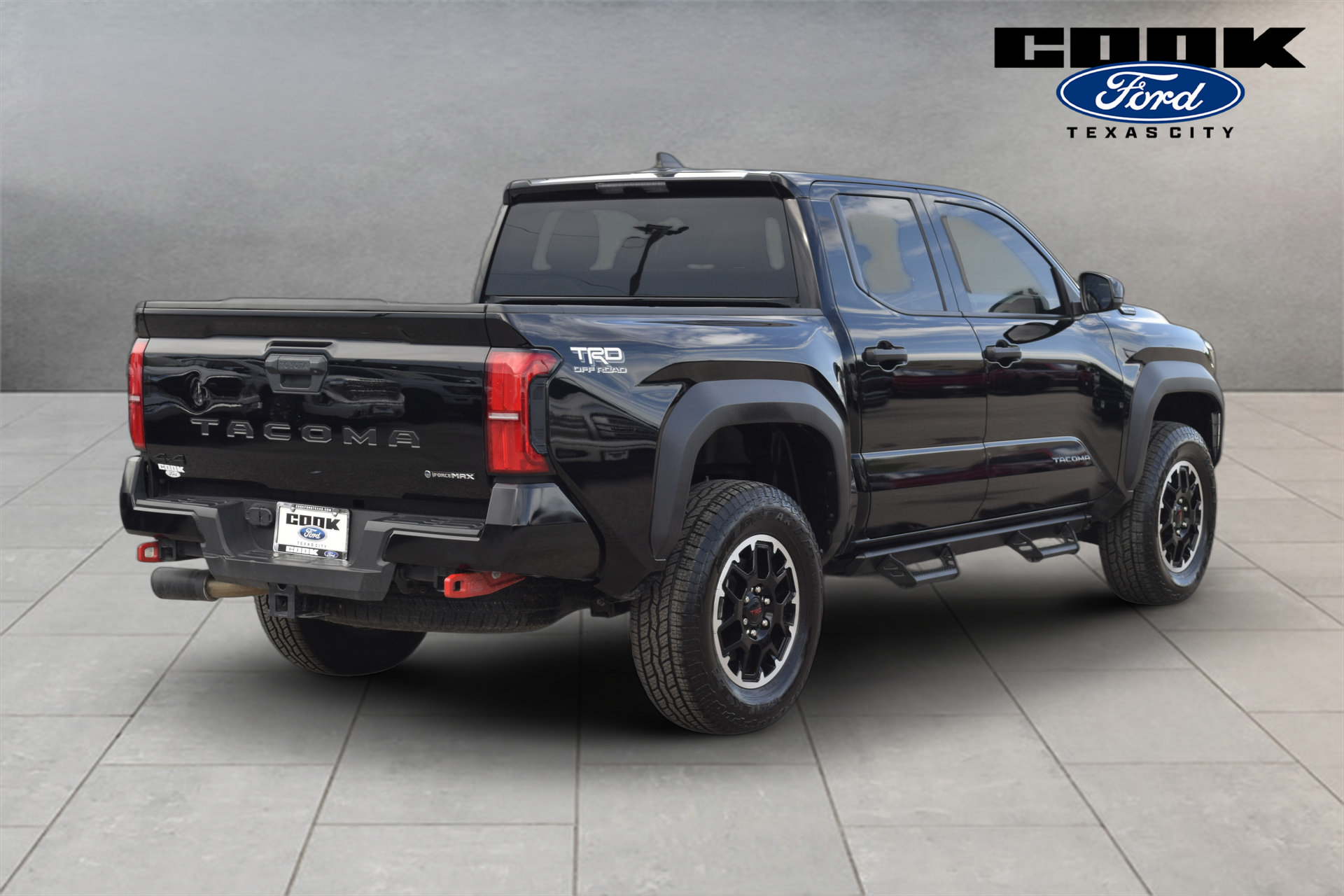 Used 2025 Toyota Tacoma TRD Off-Road AWD/4WD image 3