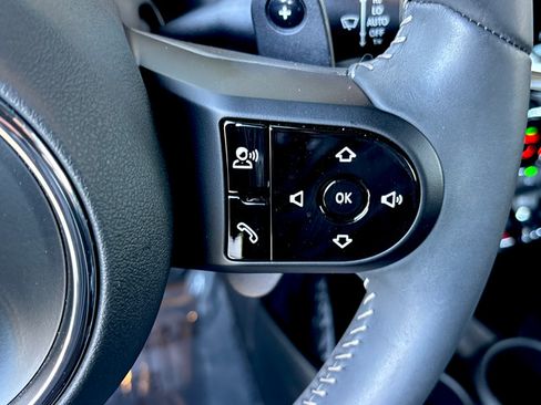 Used 2024 MINI Cooper S FWD image 23