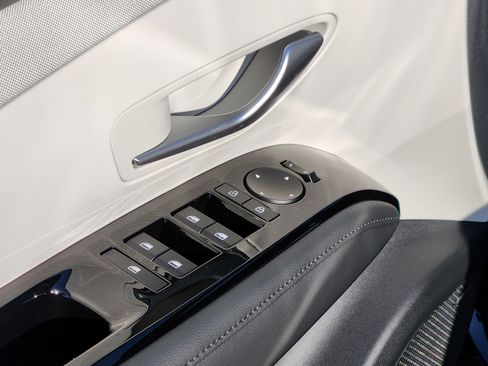 New 2026 Hyundai Tucson Limited image 13