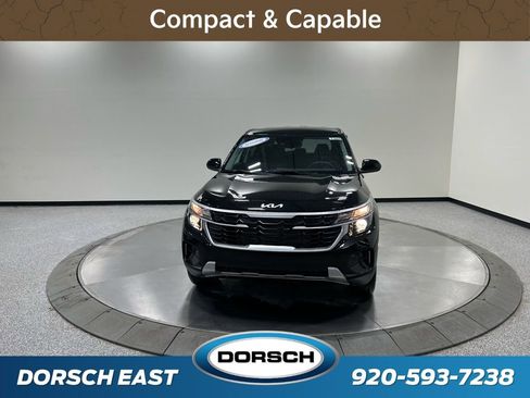 New 2026 Kia Seltos LX image 2