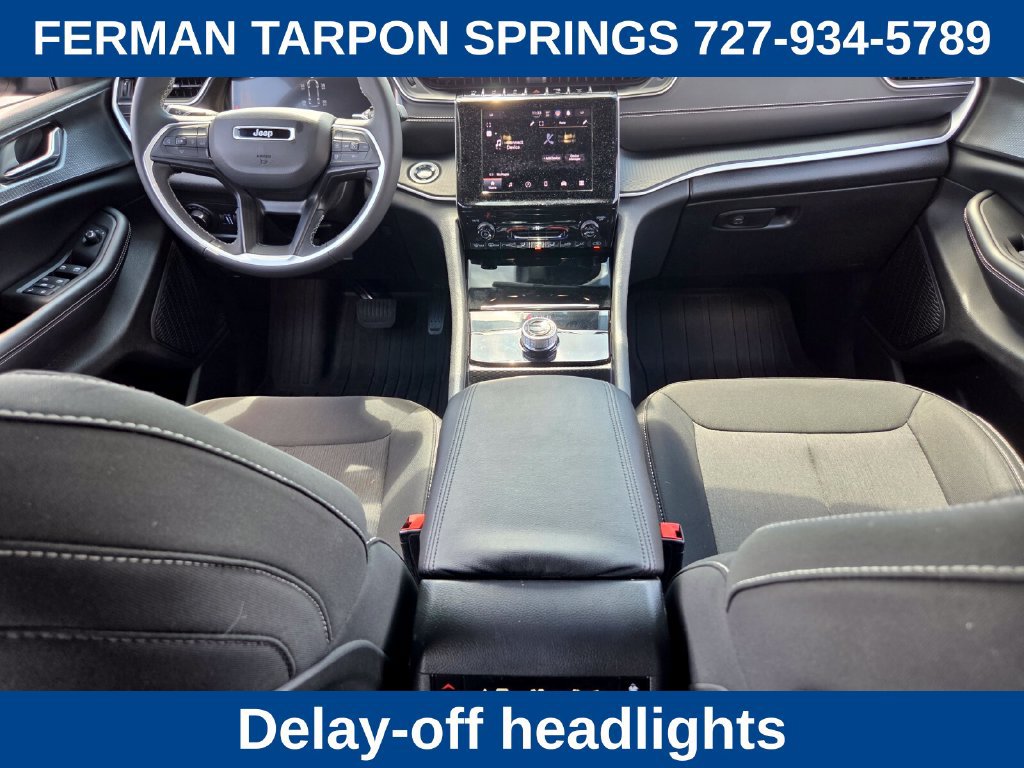 Used 2024 Jeep Grand Cherokee L Laredo RWD image 17