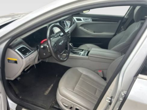 Used 2015 Hyundai Genesis 3.8 w/ Option Group 02 RWD image 11
