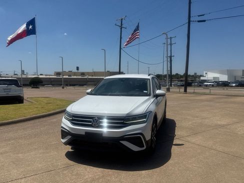 Used 2024 Volkswagen Tiguan S FWD image 6