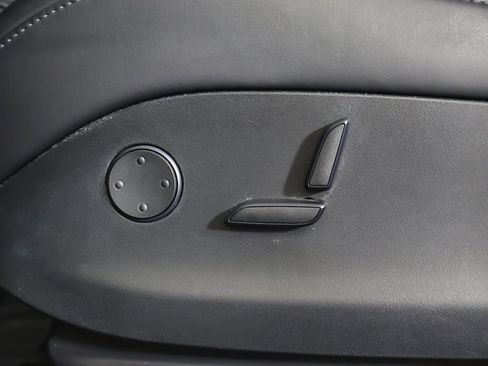 Used 2020 Tesla Model X Long Range image 31