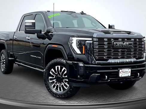 Used 2024 GMC Sierra 2500 Denali Ultimate w/ LPO, GMC Protection Package image 13