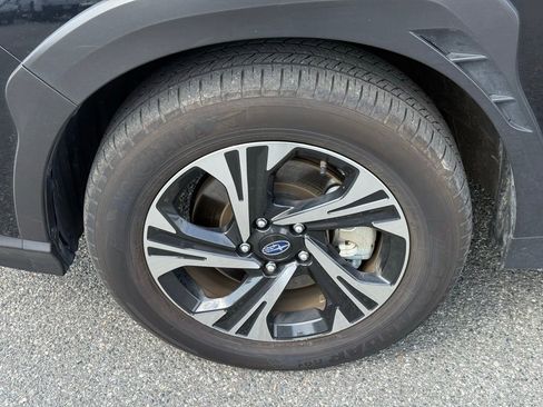Used 2024 Subaru Crosstrek 2.0i Premium image 11