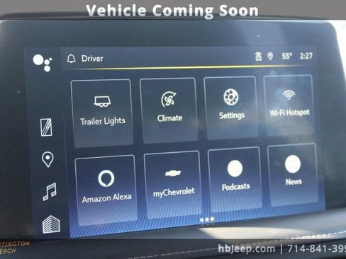 Used 2024 Chevrolet Suburban Premier image 23