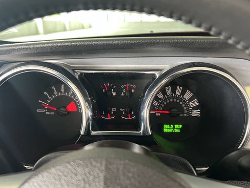 Used 2005 Ford Mustang GT RWD image 19