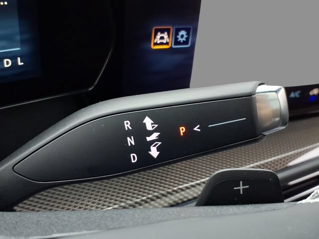 Used 2026 Chevrolet Traverse High Country w/ LPO, Floor Liner Package AWD/4WD image 25