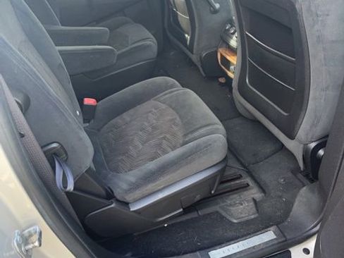 Used 2008 Buick Enclave CX image 6