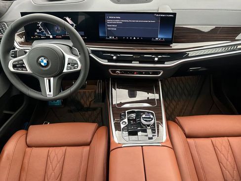 New 2026 BMW X7 M60i image 12