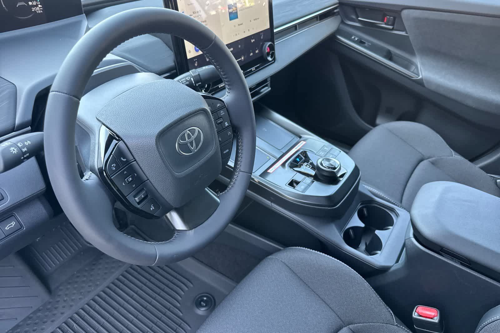 Used 2026 Toyota C-HR AWD/4WD image 11