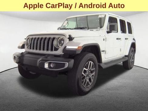 Used 2026 Jeep Wrangler Unlimited Sahara AWD/4WD image 4