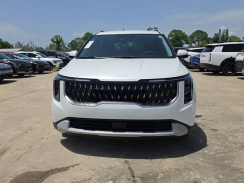 New 2026 Kia Carnival EX FWD image 3