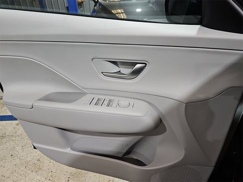 New 2026 Hyundai Kona SEL Premium image 24