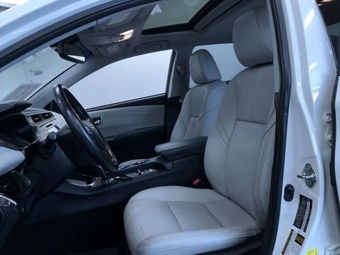Used 2015 Toyota Avalon XLE Touring FWD image 14