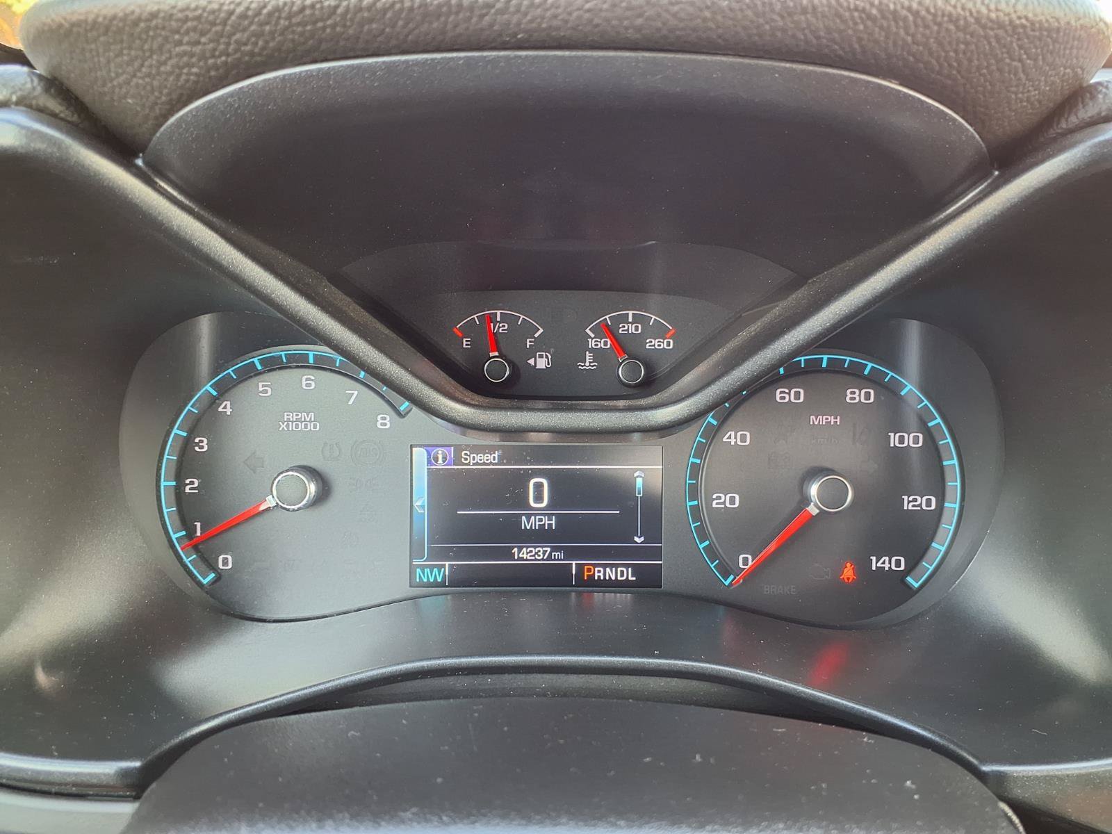 Used 2017 Chevrolet Colorado LT AWD/4WD image 12