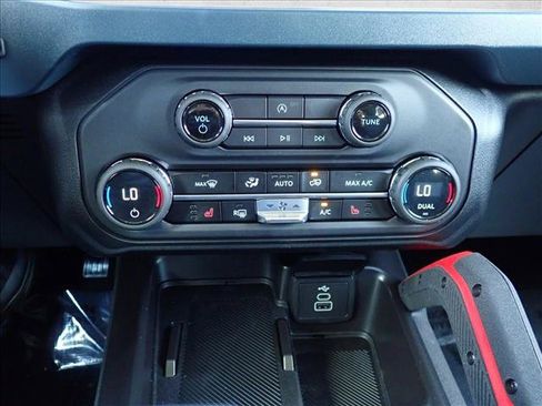 New 2026 Ford Bronco Heritage Edition AWD/4WD image 18