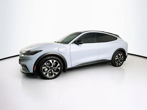 Used 2024 Ford Mustang Mach-E Select image 4