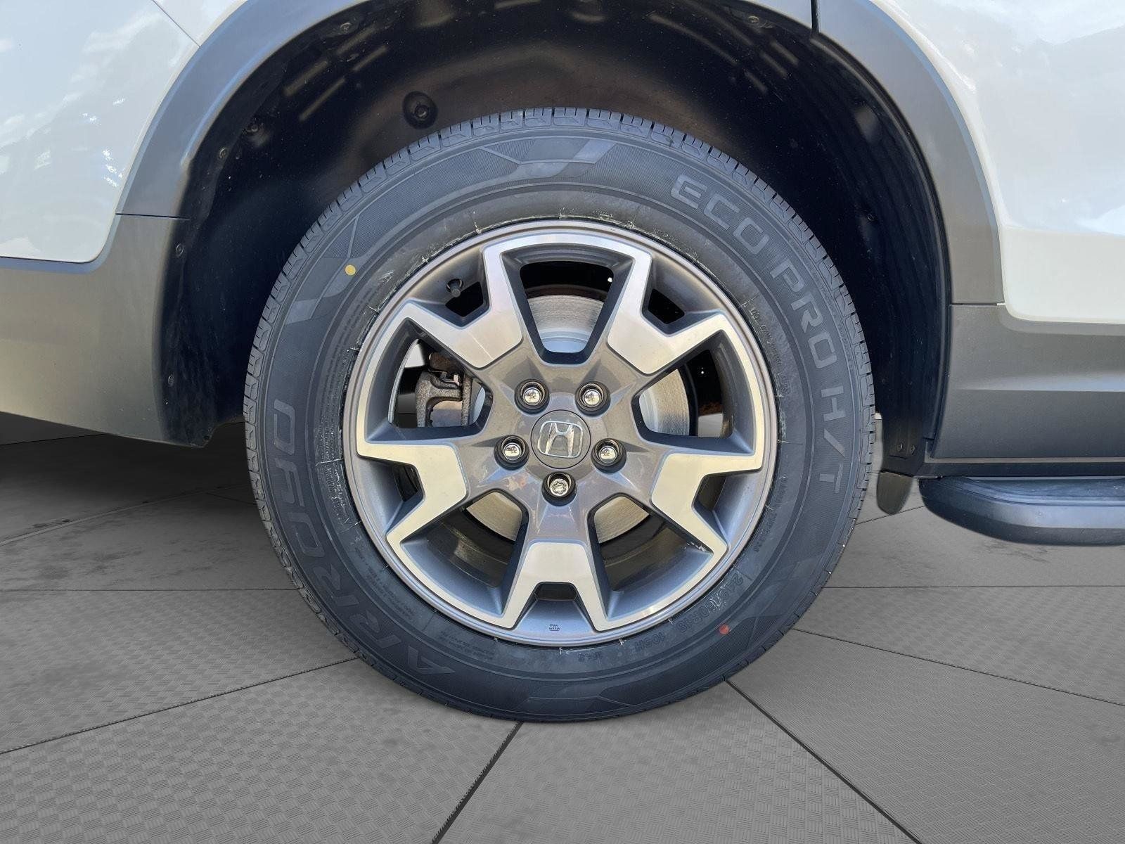 Used 2023 Honda Passport TrailSport image 23