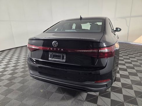 Used 2025 Volkswagen Jetta Sport FWD image 6