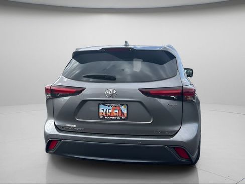 Used 2025 Toyota Highlander Limited image 5