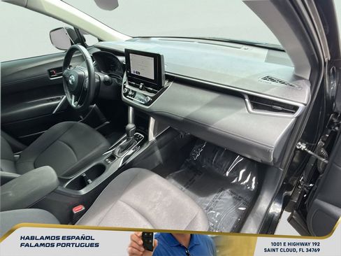 Used 2024 Toyota Corolla Cross LE AWD/4WD image 33