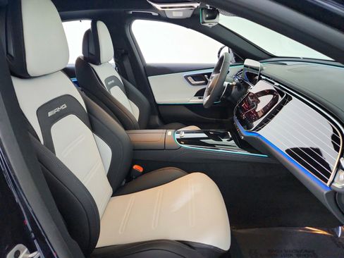 New 2026 Mercedes-Benz E 53 AMG e 4MATIC Sedan image 10