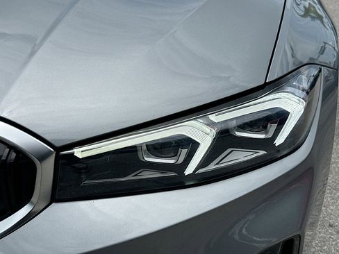 Certified 2025 BMW 330i Sedan RWD image 31