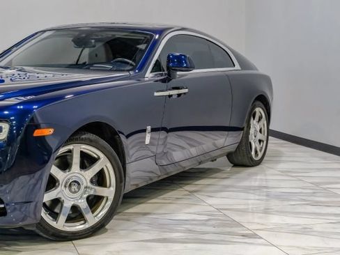 Used 2017 Rolls-Royce Wraith RWD image 8