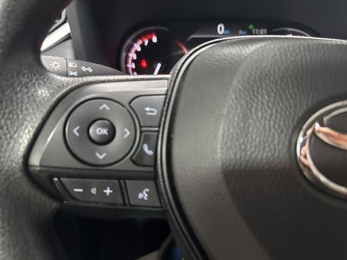 Used 2025 Toyota RAV4 XLE AWD/4WD image 26