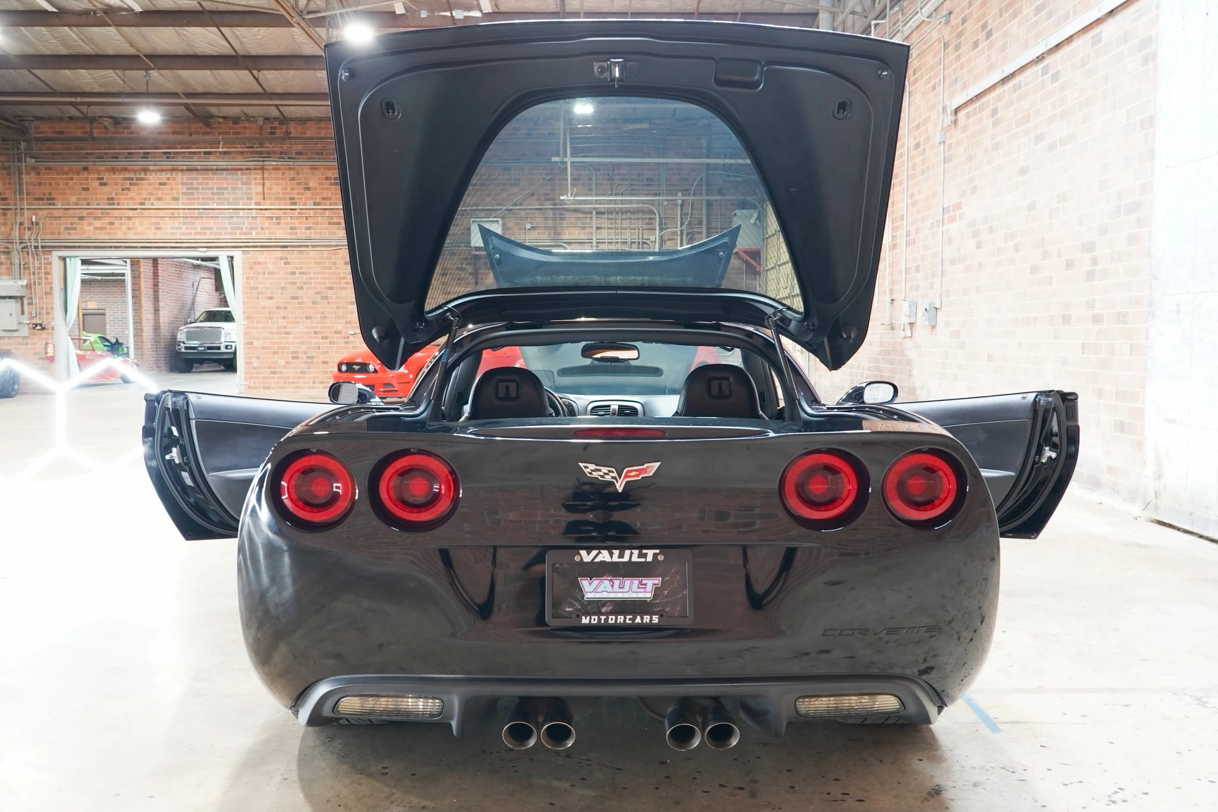 Used 2007 Chevrolet Corvette Coupe w/ Preferred Equipment Group RWD image 27