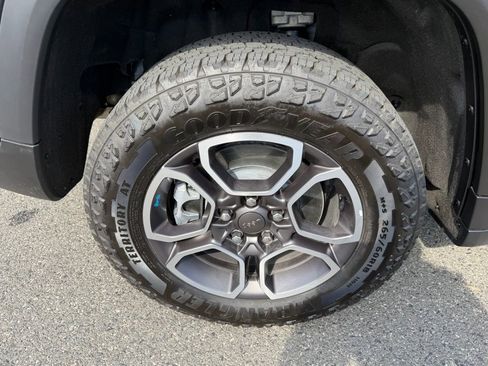 Used 2023 Jeep Grand Cherokee Trailhawk AWD/4WD image 14