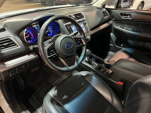 Used 2019 Subaru Outback 2.5i Limited AWD/4WD image 9