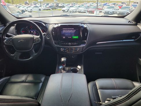 Used 2022 Chevrolet Traverse RS FWD image 15