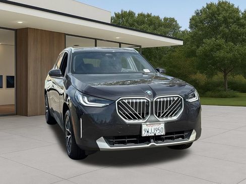 Used 2026 BMW X3 xDrive30i w/ Premium Package AWD/4WD image 5