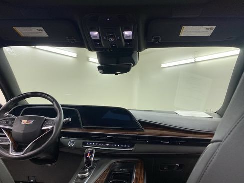 Certified 2023 Cadillac Escalade ESV Premium Luxury AWD/4WD image 25