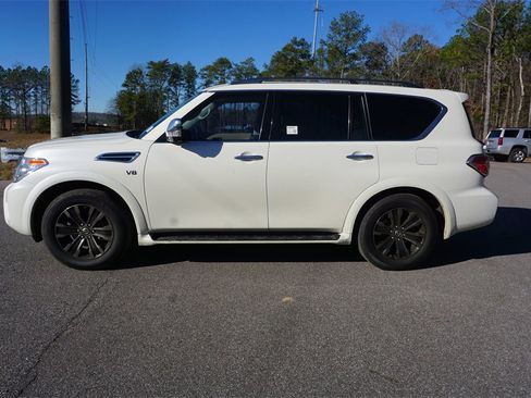Used 2019 Nissan Armada Platinum image 22