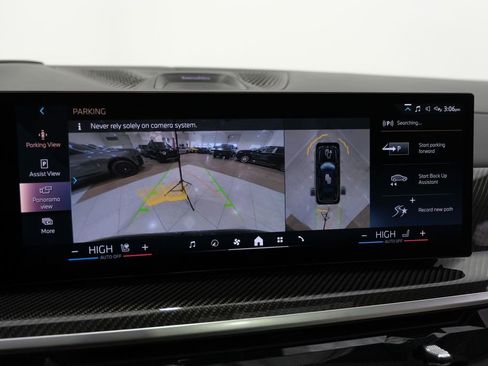 Used 2024 BMW ALPINA XB7 image 20