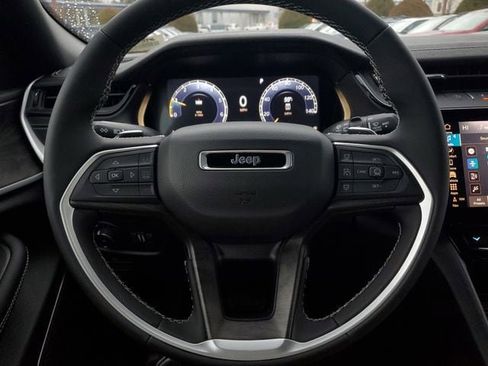 New 2026 Jeep Grand Cherokee Limited AWD/4WD image 24