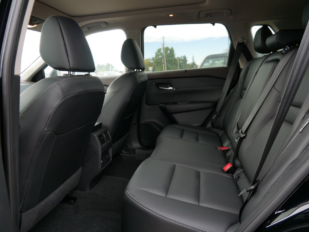 Used 2023 Nissan Rogue SL w/ SL Premium Package AWD/4WD image 10